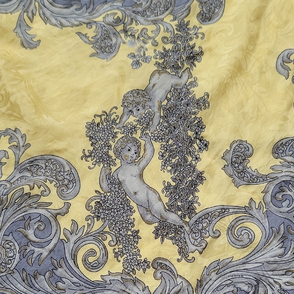 Italian Silk Elegant Gray and Yellow Scarf - Picture 5 of 9